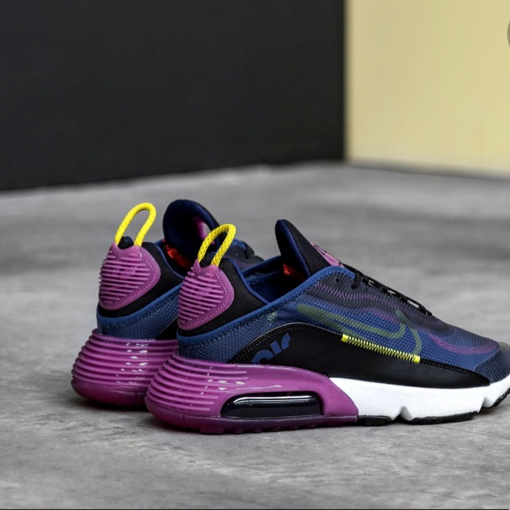 Nike Air Max 2090